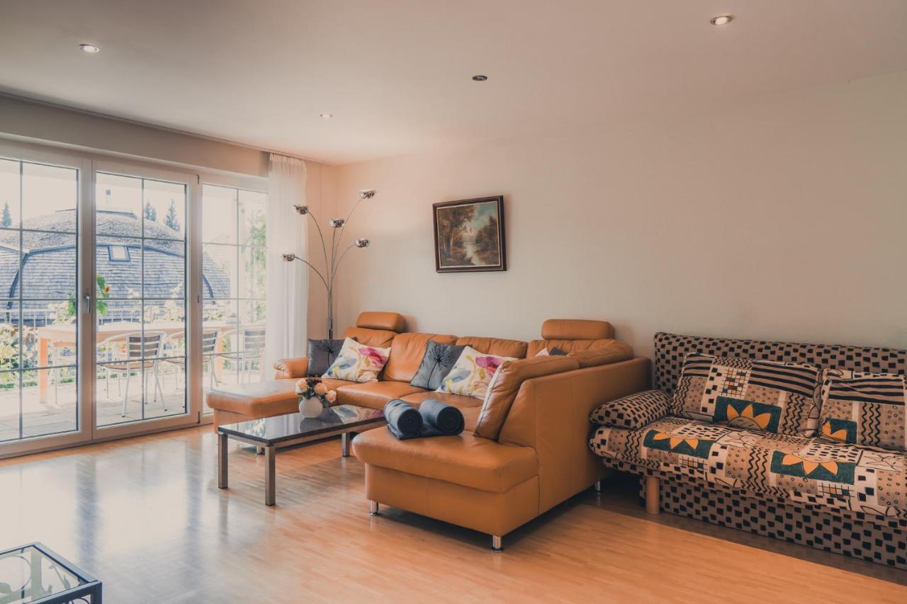Coraline -Koblach, 6-10 P, 3 Schlafzimmer, Kueche, Riesige Terrasse, Parkplatz, Wifi, Stellplatz Ski Extérieur photo