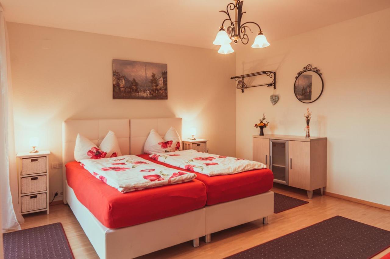 Coraline -Koblach, 6-10 P, 3 Schlafzimmer, Kueche, Riesige Terrasse, Parkplatz, Wifi, Stellplatz Ski Extérieur photo