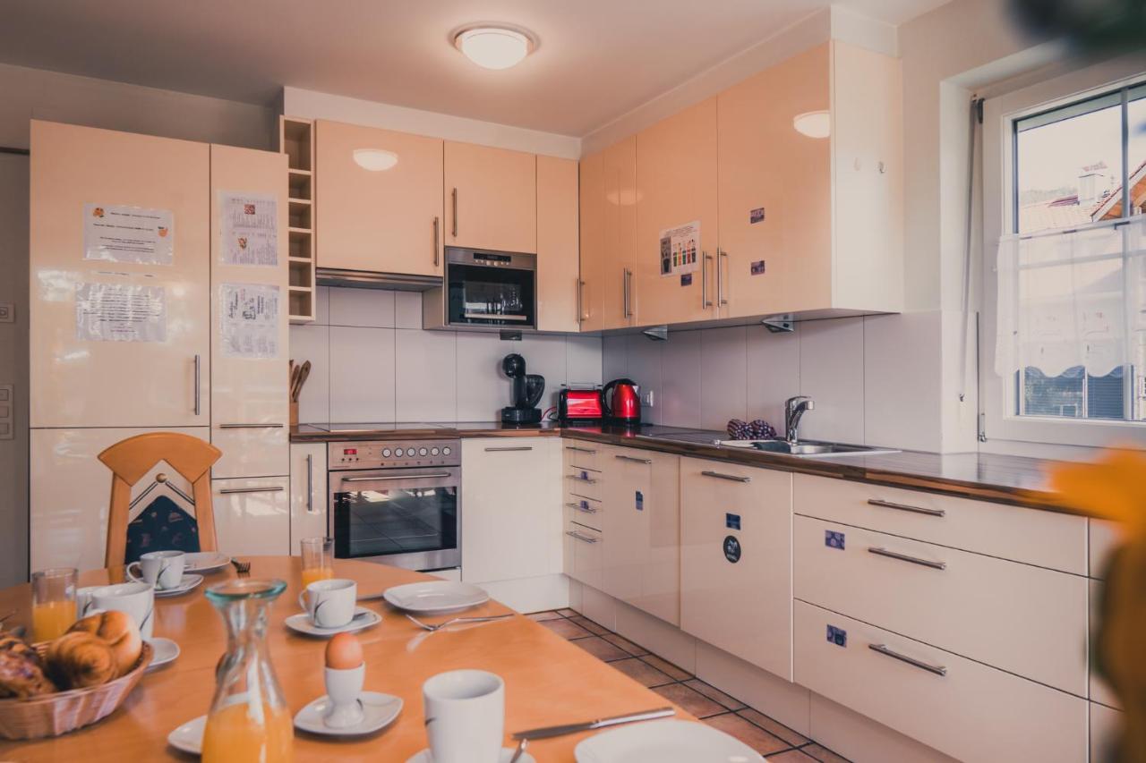 Coraline -Koblach, 6-10 P, 3 Schlafzimmer, Kueche, Riesige Terrasse, Parkplatz, Wifi, Stellplatz Ski Extérieur photo