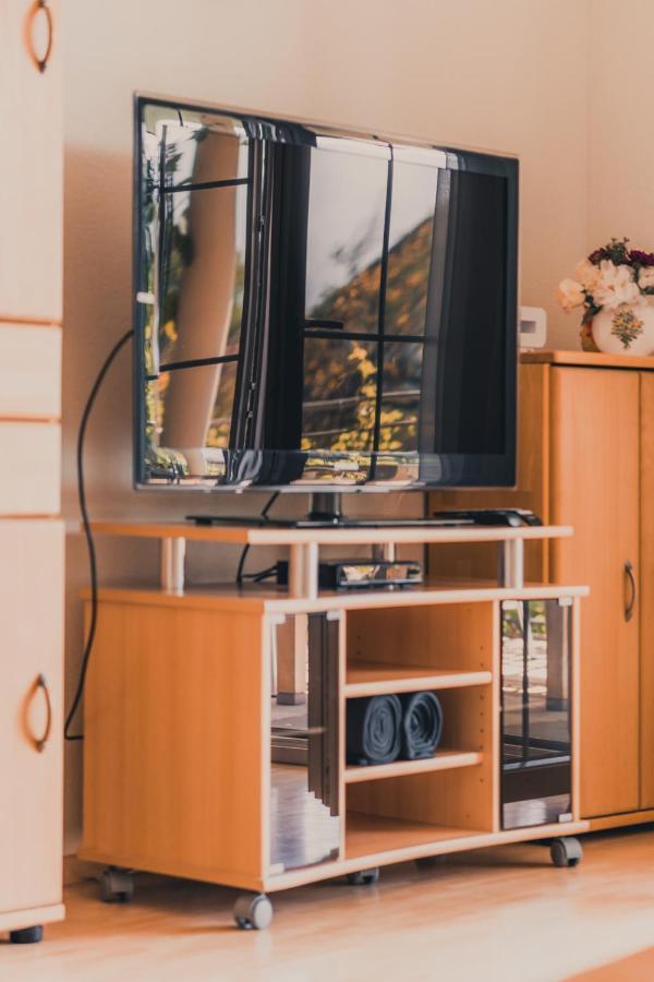 Coraline -Koblach, 6-10 P, 3 Schlafzimmer, Kueche, Riesige Terrasse, Parkplatz, Wifi, Stellplatz Ski Extérieur photo